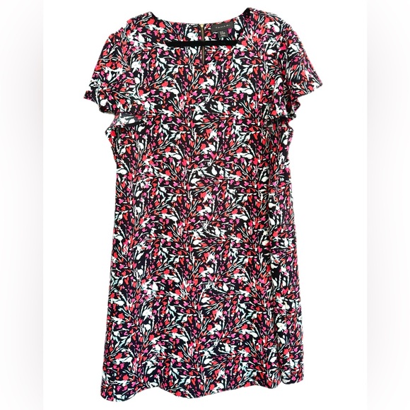 Red Print Shift Dress from Tahari - Picture 2 of 6